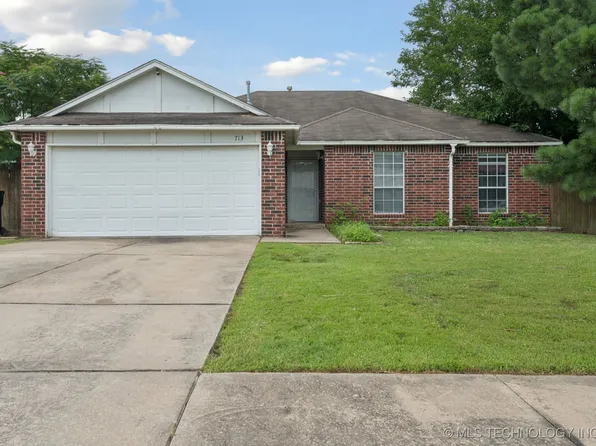 713 W Fort Worth St, Broken Arrow, OK 74012