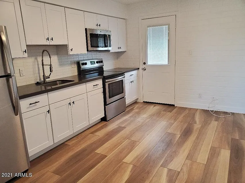 Downtown Gilbert Apartment Available — Photo 3