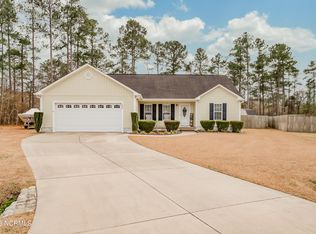 204 Silver Ct, Richlands, NC 28574