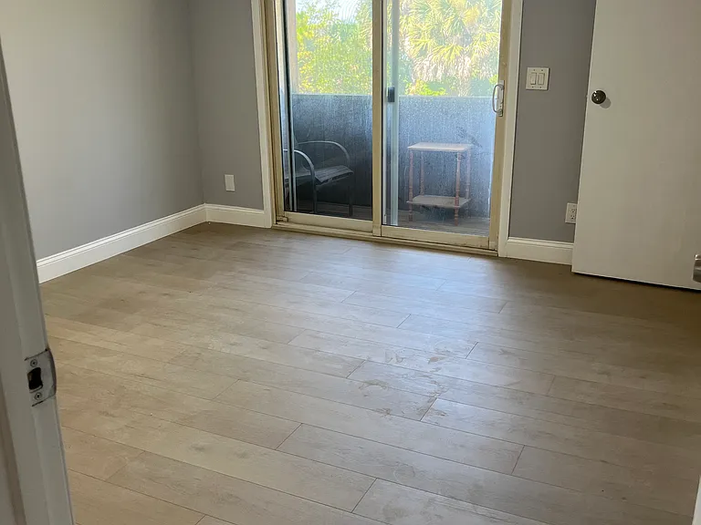 2519 Waters Edge Dr #2519 — Photo 8