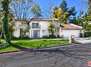 9908 Lancer Ct, Beverly Hills, CA 90210