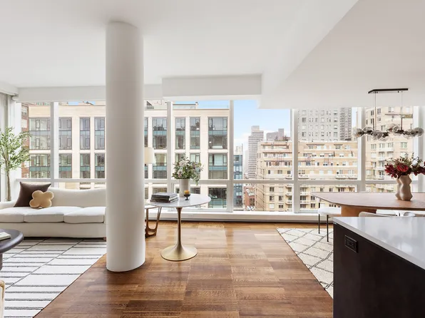 151 East 85th Street image 1 of 13