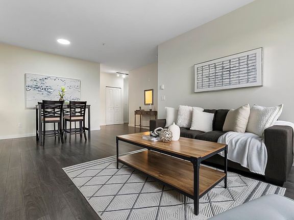 5th image of 1152 Windsor Mews #315