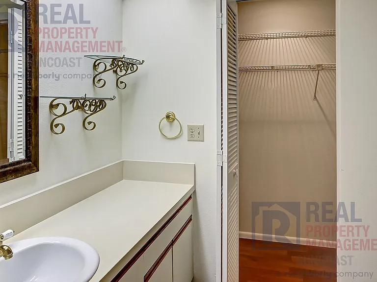 251 Fenwick Dr #14 — Photo 25