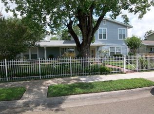 2906 Wildwood St, Victoria, TX 77901