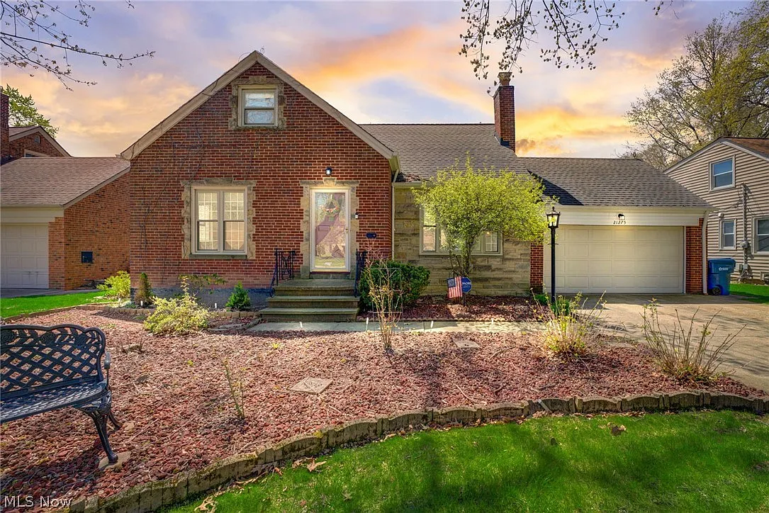 21275 Eaton Rd photo 1