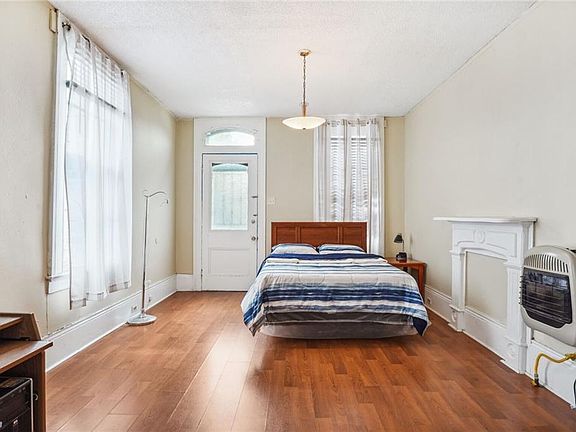 3rd image of 1314-16 Touro St