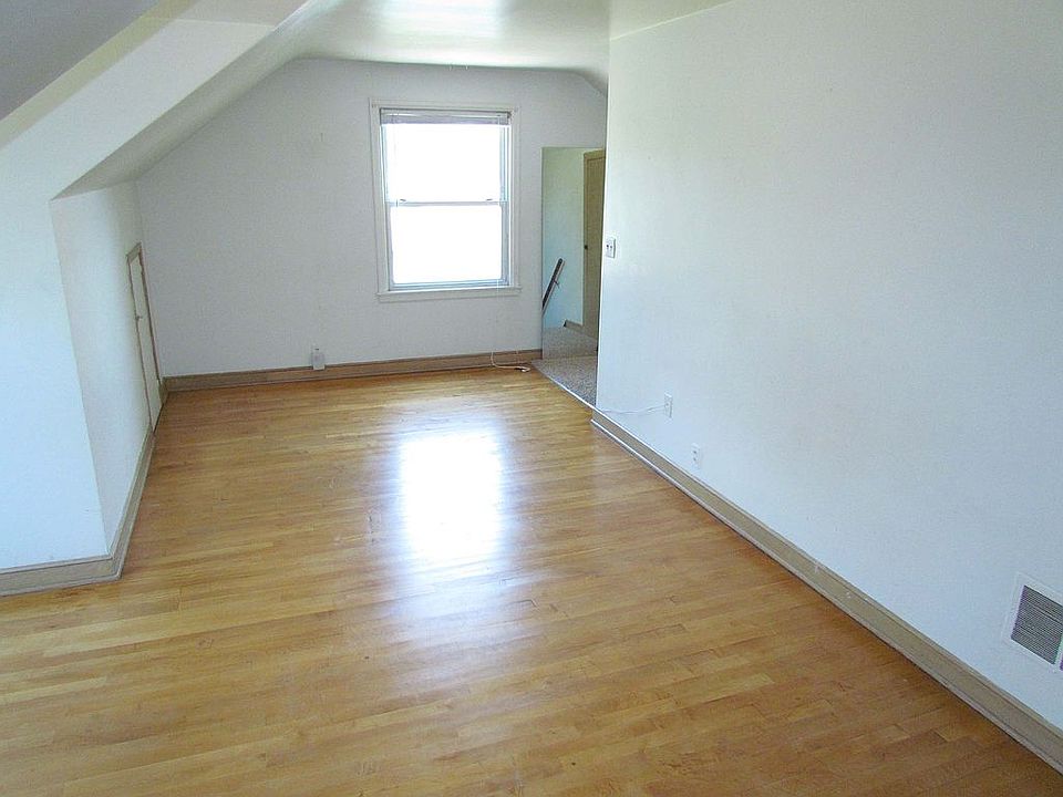 2nd image of 6901 W 33rd St