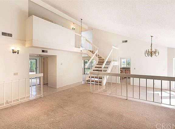 3rd image of 24342 Vista Hills Dr