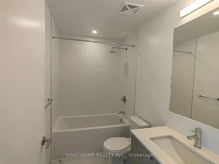 10 Oak St E #1602 — Photo 7