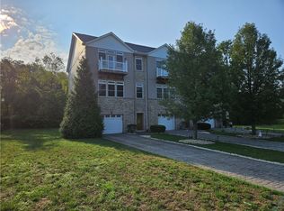 901 Wimbledon Dr, Mount Pleasant, PA