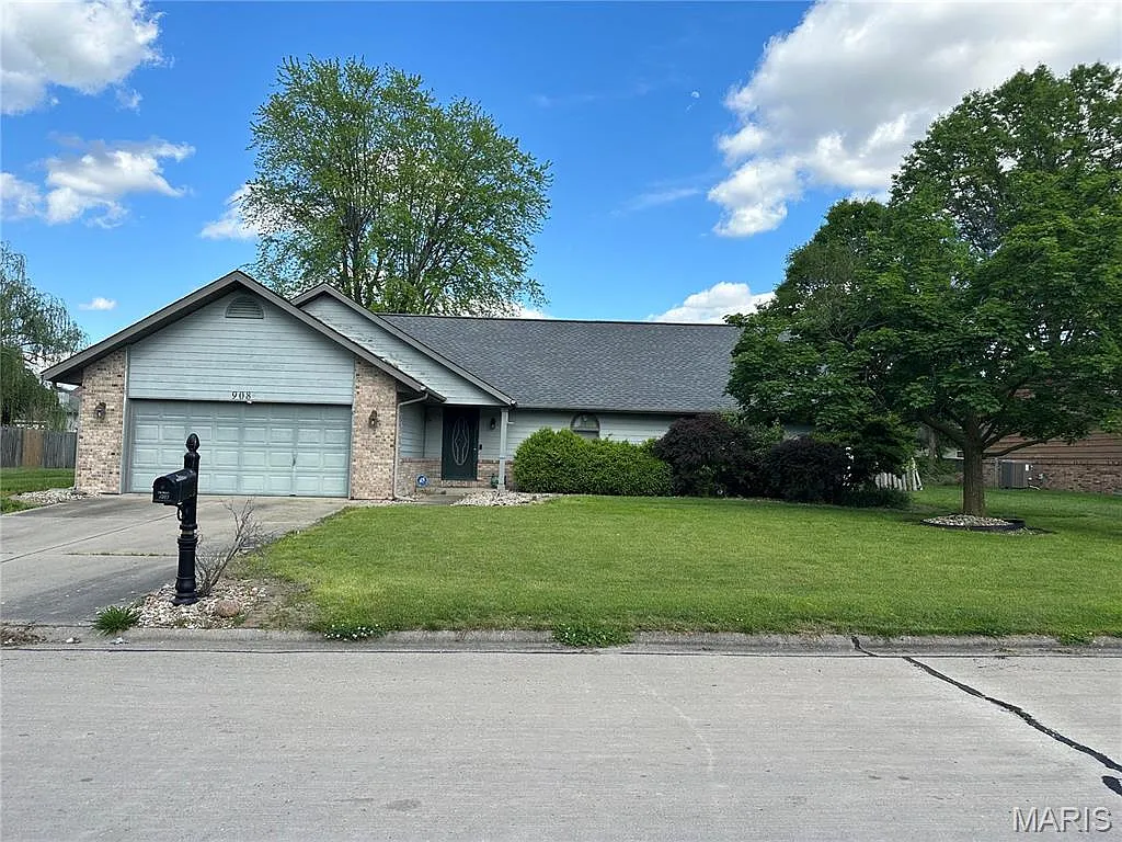 908 Fox Glenn Ln photo 1