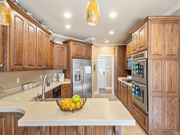 3rd image of 34 Cypress Creek Dr