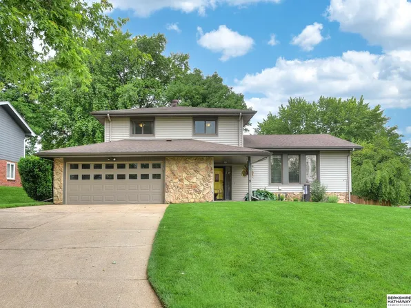 6606 Brookridge Dr, Omaha, NE 68137