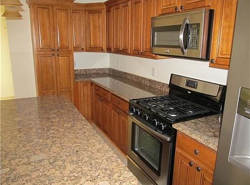 4th image of 7432 Ligustrum Dr