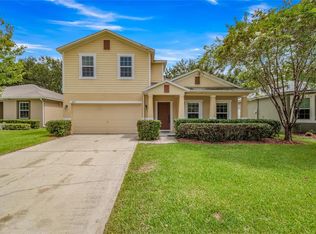 4825 Waters Gate Dr, Tavares, FL 32778