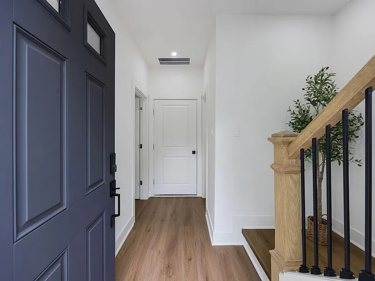 1648 W Tidwell Rd — Photo 7