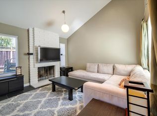 1517 New Brunswick Ave, Sunnyvale, CA 94087