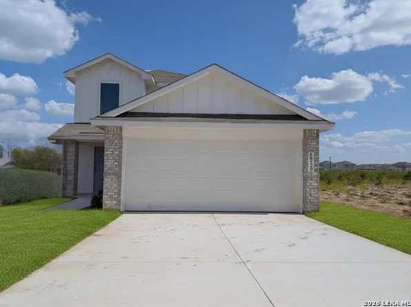 10520 Rainbow Frst, Adkins, TX