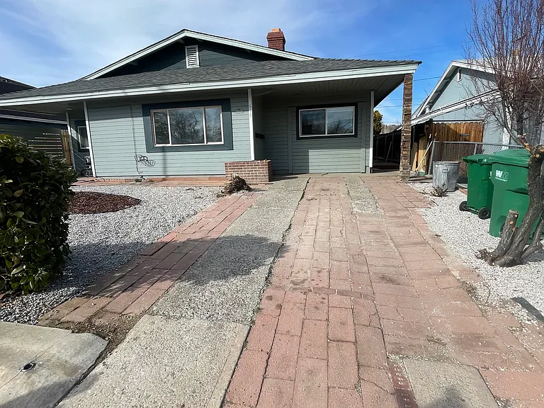 665 Winston Dr #B — Photo 1