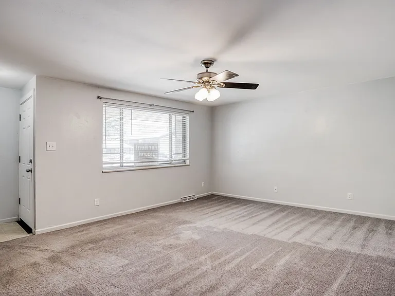 377 Depew St — Photo 3