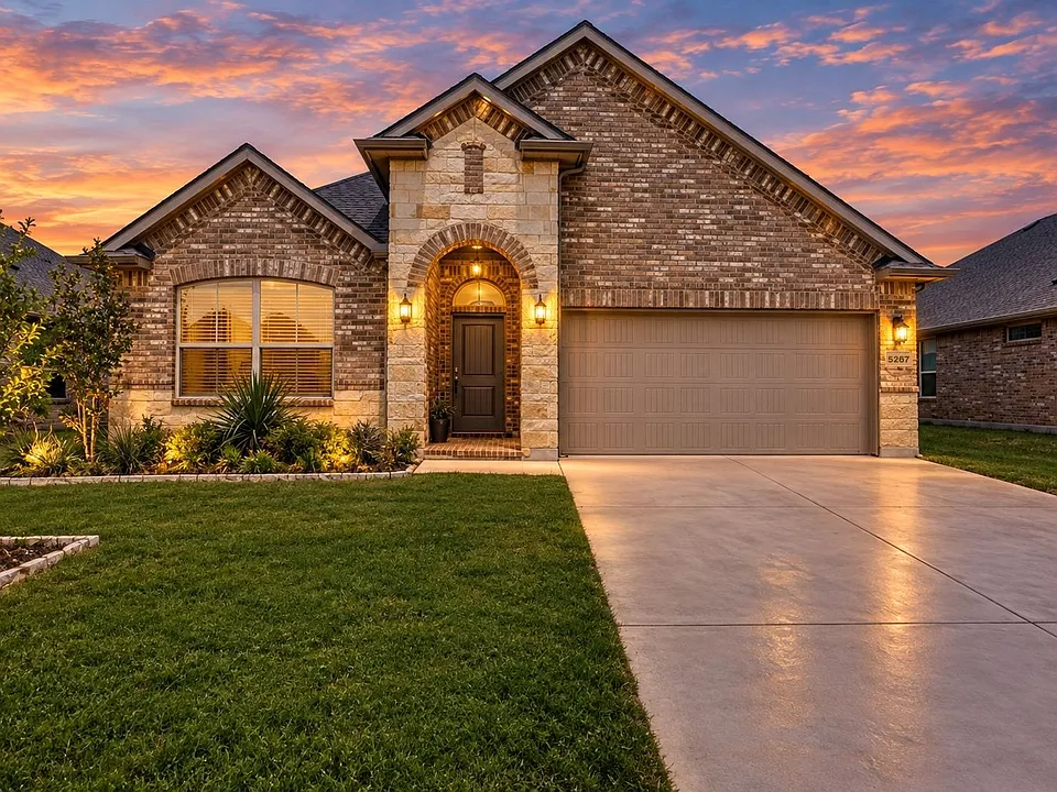 5267 Mountain View Dr
