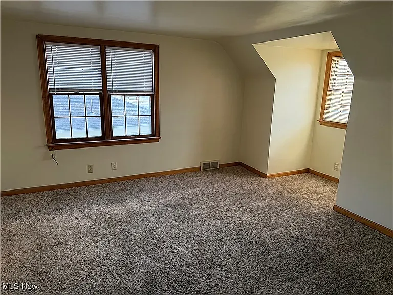 2 bed, 1180 sqft, $1,050 — Photo 2