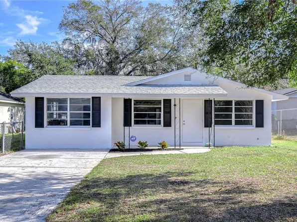 5836 8th St, Zephyrhills, FL 33542