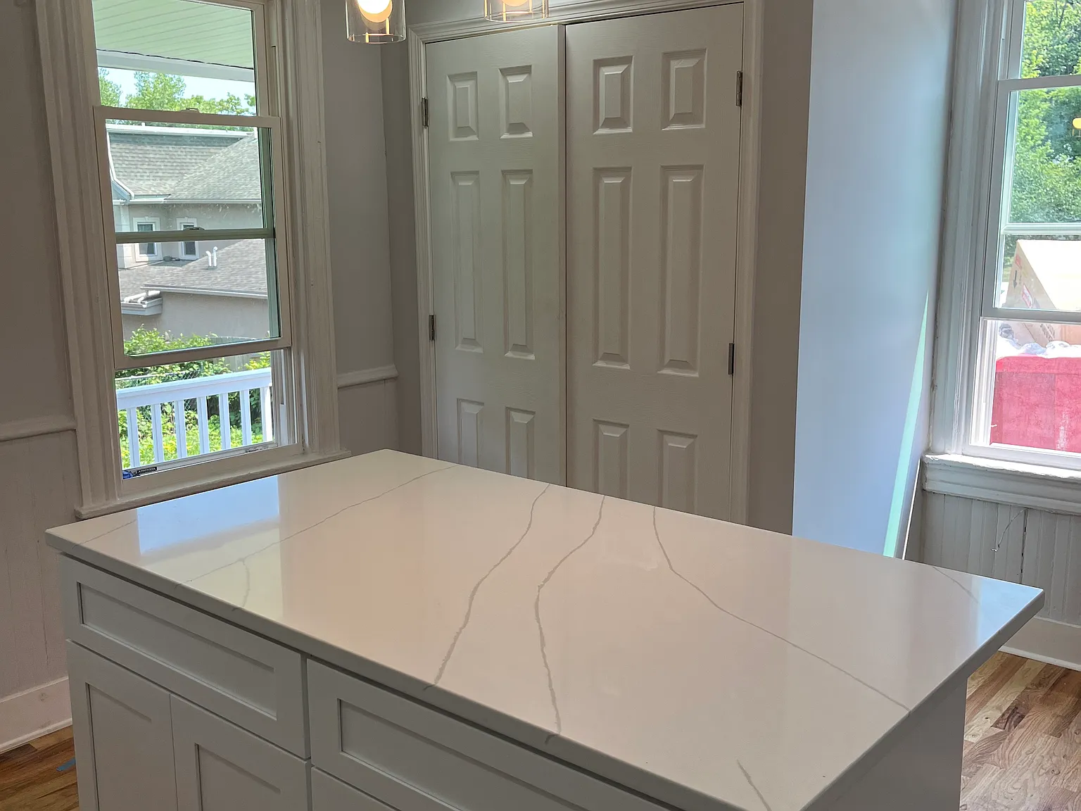 3 bed, 1100 sqft, $2,295 — Photo 4