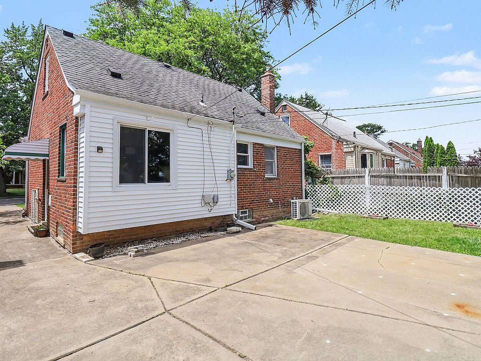 9885 Hubert Ave, photo 30