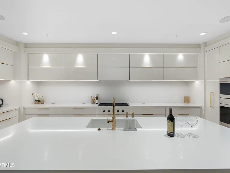6587 N Palmeraie Blvd #2015 — Photo 5
