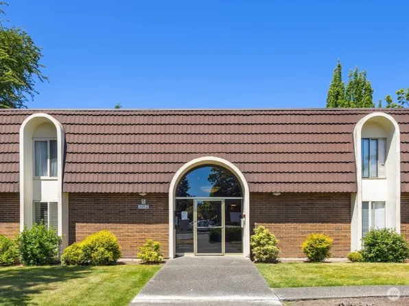 11012 NE 68th Street #511, Kirkland, WA 98033