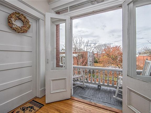 5th image of 701 N Allison St #U6