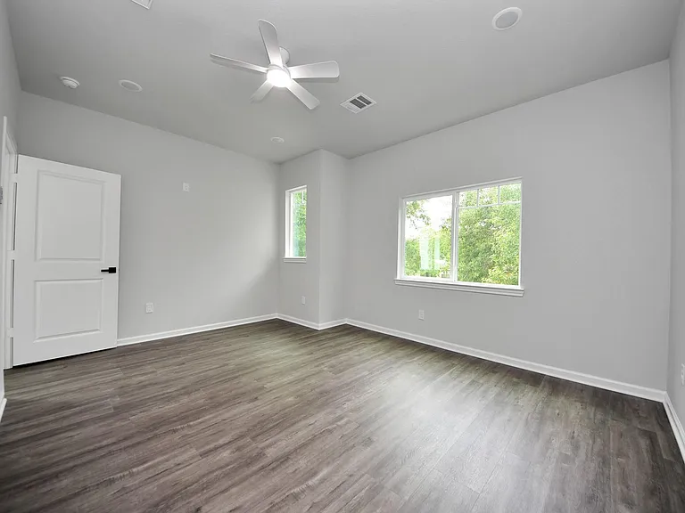 303 S Utah St — Photo 32