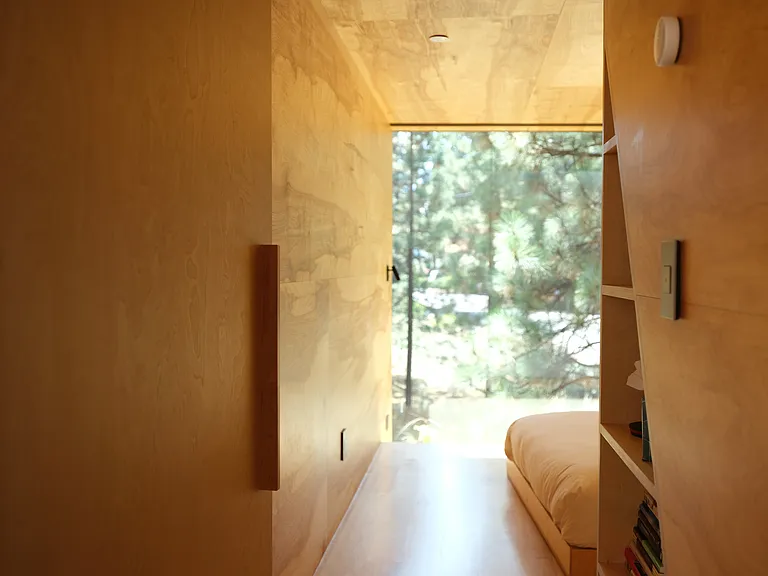3008 Oakland Ave — Photo 17