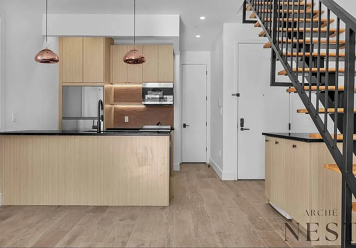 Building Photo - 1696 Pacific St #4E