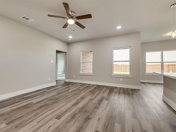 5th image of 660 S Garrett Ave