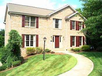 1st image of 256 Elmhurst Cir