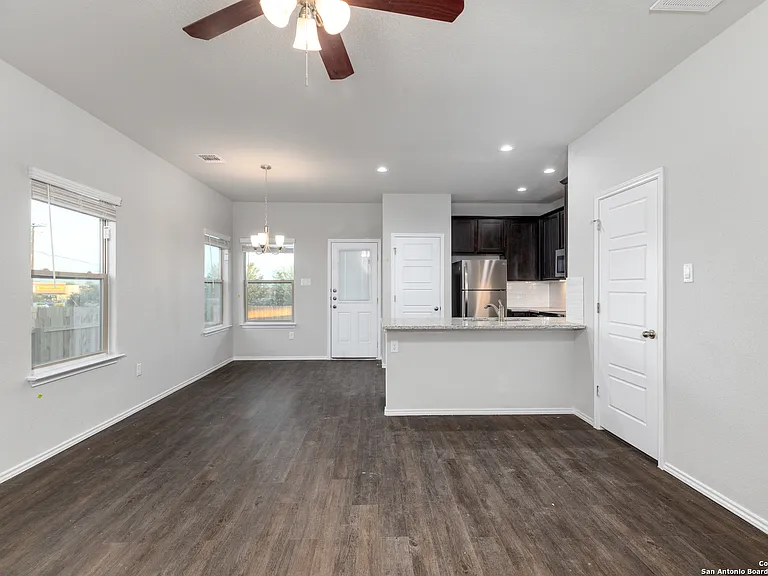 367 Emma Dr #367 — Photo 9