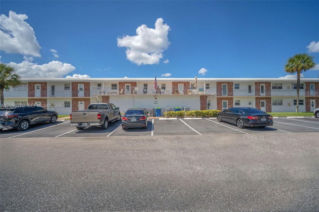 251 S Golf Blvd APT 188, photo 2