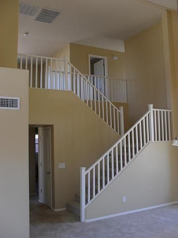 2nd image of 402 S 113th Dr
