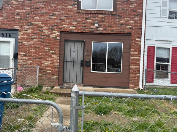 8318 Meadowlark Dr, Indianapolis, IN 46226