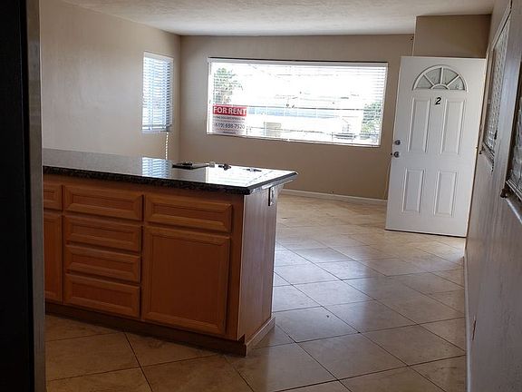 5th image of 953 Turquoise St