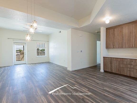 2nd image of 120 12th Ave S #302