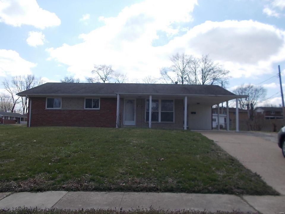 1st image of 1430 Moellering Dr