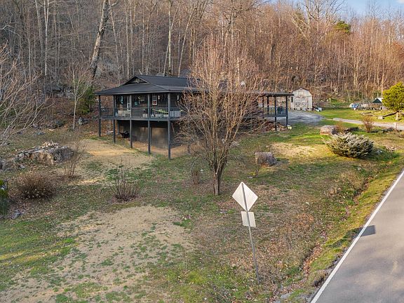 2nd image of 2003 Fredonia Rd