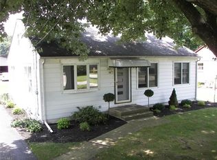 105 Lyndale Dr, Painesville, OH 44077