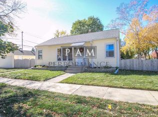 4795 N Idlewild Ave, Whitefish Bay, WI 53211