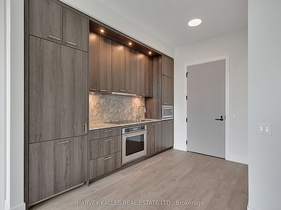 5th image of 858 Dupont St #Penthouse 2
