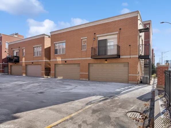 759 W Eastman St #9, Chicago, IL 60610